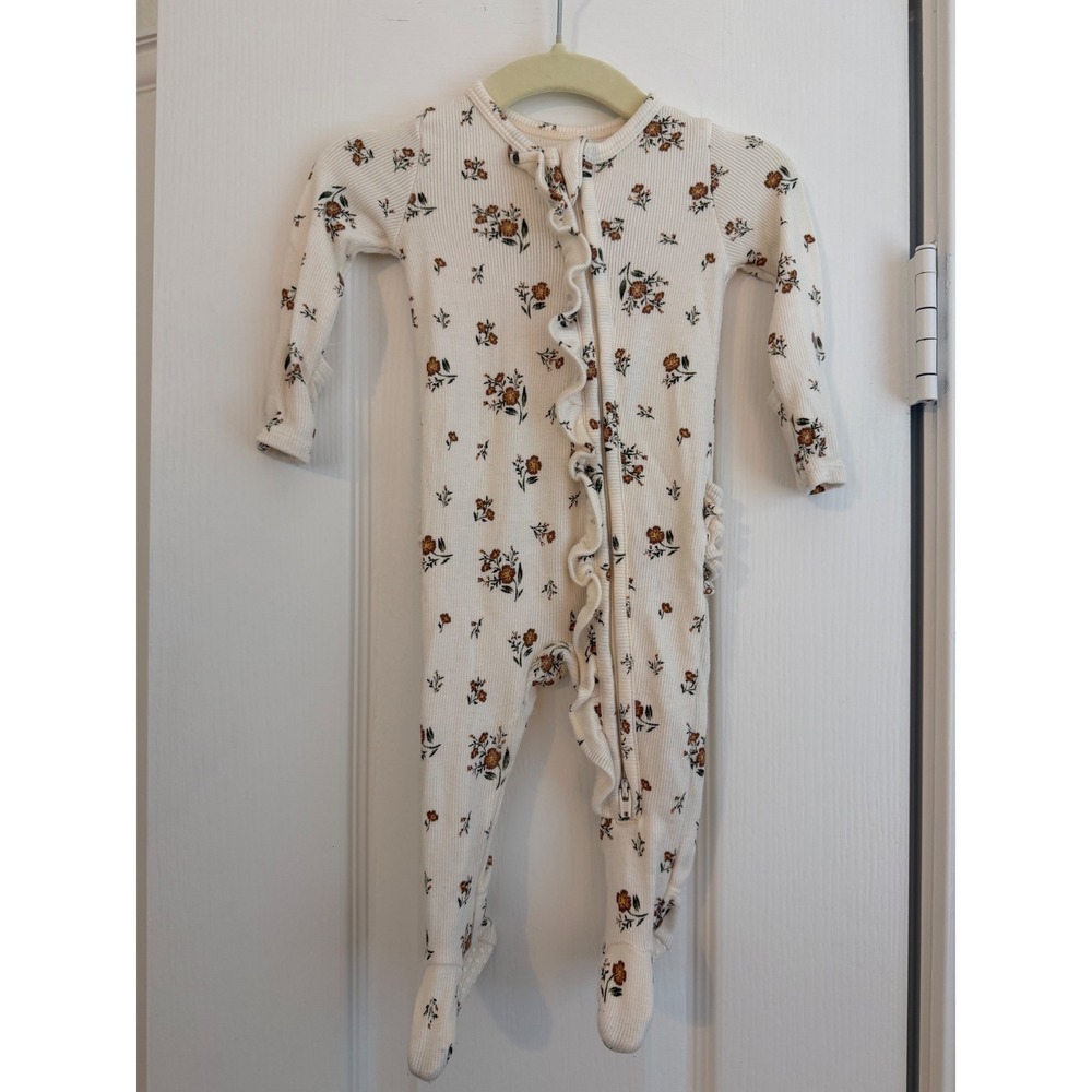 Angel Dear Floral Ribbed Ruffle Footie Sleeper Cream Brown 0-3M